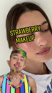 #strawberrymakeup 🍓☺️ #coloridinhox #haileybieber