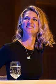 Den anfang machte schlagerlegende marianne rosenberg. Ella Endlich Wikipedia