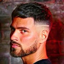 Aaron Doyle (@AaronDoylee7)