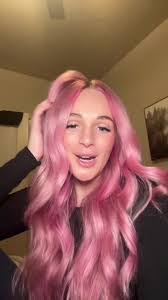 Candace Dailey's Instagram, Twitter & Facebook