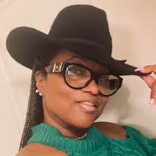 Question of the day: Will Shady and Woody still want Ant🐜 if he can  potentially loose everything (according to Skits Laws) and have to rebuild? 