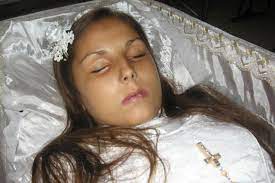 Photos of dead people in caskets. Beautiful Girls Women Dead In Their Coffins