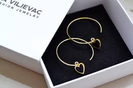 I build computers and keyboards and looking for someone to love. Iva Viljevac S Personalized And Minimalistic Jewelry Is Stylishly Packed Design Paper