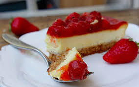 Gateau Aux Fraises Sans Cuisson Pret En 15 Minutes Allo Astuces Votre Carnets De Recettes 0 Gateau Fraise Recette Dessert Gateaux Et Desserts