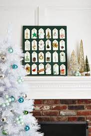 It includes woodland animal decorations and ornaments, natural finishes such as buri and wood, black plaids and pops of red. 90 Diy Christmas Decorations Easy Christmas Decorating Ideas