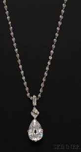 Important Art Deco Platinum And Diamond Pendant Necklace Cartier New York Set With A Pear Shape Diamond Weighing 7 Beautiful Jewelry Diamond Pendant Jewelry