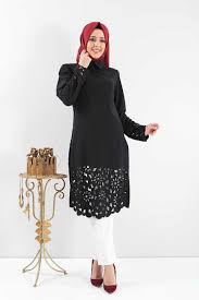 Tesettur Dunyasi Lazer Kesim Tunik Modelleri Moda Tesettur Giyim 2020 Tunik Giyim Siyah