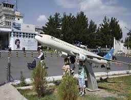 Foreign tourists began visiting afghanistan via kabul international airport. 0dmf2qw9hcdk8m