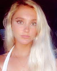 Lindsey Blake Jennings : r/PrettyGirls