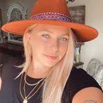 Dana Jernigan's Instagram, Twitter & Facebook