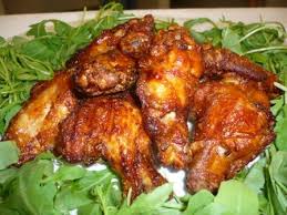 Trattandosi di un fritto è normale che ce lo si può concedere di tanto in tanto, ma quando si può che ben venga a qualche piccolo strappo delle regole. Ali Di Pollo Fritte Origano Salvia