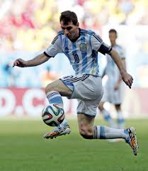 Ya puedes ver el partido completo entre las selecciones nacionales de argentina vs belgica, para visualizarlo debes poner play en los 2 videos que tienes a continuación, están divididos en primer y segundo tiempo. Argentina Beats Belgium 1 0 To Reach Semis Equipos De Futbol Europeos Fotos De Messi Lionel Messi
