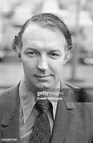 210 Ladendetektiv Stock Photos, High-Res Pictures, and Images