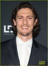 Jessica Rothe & Alex Roe Celebrate 'Forever My Girl' at WeHo Premiere!:  Photo 4015839