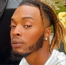 2002 was weird. Kelly Rowland texted Nelly via Microsoft Excel and got mad  because he didn't text her back