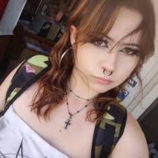 Hi! My name is Samantha and I'm from Marysville CA! I am 100% committed to  UC Santa Barbara and I am majoring in Anthropology, specifically  archeology. I am very spontaneous and also