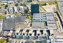 Asml holding nv engages in the development, production, marketing, sale and servicing of advanced semiconductor equipment, consisting of lithography related. Is Samsung Betrokken Bij Diefstal Affaire Asml Letsgodigital