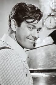 Актёры, режиссер и создатели фильма Любовь к букмекеру (1952)