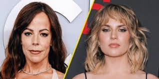 Barbara Shows's Instagram, Twitter & Facebook