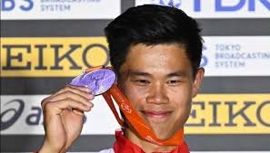 Obiena is 'Sports Idol' in Siklab Awards