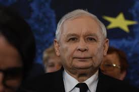 Rejtett kamerás felvételeken szembesítik a pedofil papokat áldozataikkal,  felbolydult Lengyelország