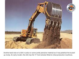 Contractormag Posted To Instagram The Cat 225 Excavator Another Bold View Of A 225 In Action In Some Pretty Abrasiv Excavator Caterpillar Excavator For Sale