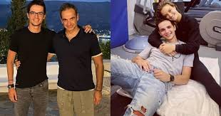 Ο γιος του κυριάκου και της μαρέβας μητσοτάκη, κωνσταντίνος γιόρτασε τα 21ά γενέθλιά του. Kwnstantinos Mhtsotakhs O Gohteytikos Gios Toy Prw8ypoyrgoy Poy Eklepse Thn Kardia Ths Marias Sakkarh