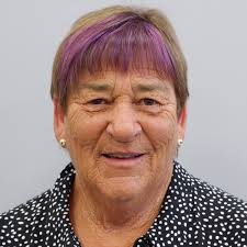 Does this table runner look good?