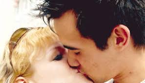 Es gibt keinen Kurs, der das Küssen lehrt