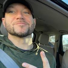 Eric Donaghy's Instagram, Twitter & Facebook