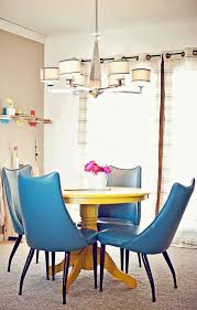 This Dining Setting And Room Are To Die For Yellow Living Room Home Living Room Chairs