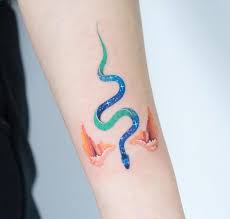 See more ideas about body art tattoos, tattoos, aesthetic tattoo. Download 94 Gambar Tato Ular Di Tangan Keren Gratis