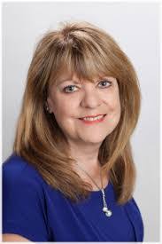 Jenny Dexter's Instagram, Twitter & Facebook