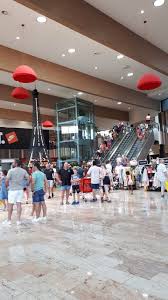 A l'mcr ens hem desplaçat fins a la jonquera i hem entrevistat el promotor d'aquest gran magatzem, antonio escudero. Gran Jonquera Outlet Shopping La Jonquera 2021 All You Need To Know Before You Go With Photos Tripadvisor