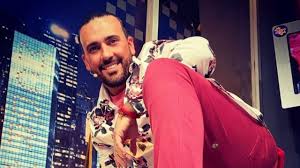 Realizó sus estudios en su ciudad natal, donde se licenció de abogado en 1886. Me Caigo De Risa Cuanto Mide Ricardo Margaleff Y Otros Datos Que No Conocias Del Actor Gluc Mx