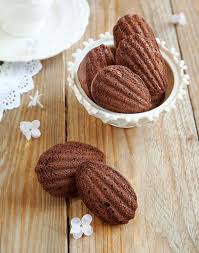 Madeleines Au Chocolat Coeur Coulant Recette Madeleine Chocolat Alimentation Gateau Sec Au Chocolat