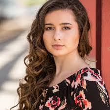 Kylie Shaw's Instagram, Twitter & Facebook