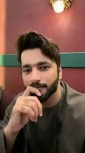 To whoever that cares about me, you're indeed very special to me. And I  love you soo much Pentru oricine îi pasă de mine, ești într-adevăr foarte  special pentru mine. Și te