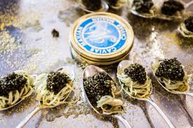 Secrets De Chefs 5 Manieres D Accompagner Du Caviar