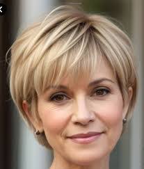 Kim Drozd's Instagram, Twitter & Facebook