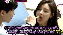 Jaerim making romantic guess on finding soeun's hand at the blindfolded game. Wgm Kim So Eun Archives Kultscene