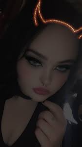 Hi everyone! I was looking for some good shop recommendations for some  sleeper earrings/hoops I can wear to bed. preferably easy to put in as  studs give me a hard time. thanks |