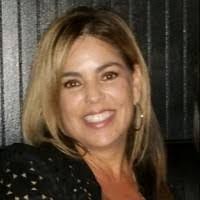 Donna Mcnally's Instagram, Twitter & Facebook