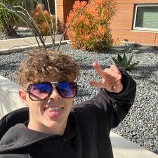 Nicholas Mcclung's Instagram, Twitter & Facebook