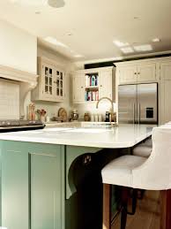 Modern style is all about creating a feeling of flow and thoughtfulness, whether you keep your space understated or go bold. Kitchen Tour A Classic Shaker Style Kitchen And Utility Room Houzz Uk