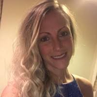 Amanda Kingston's Instagram, Twitter & Facebook