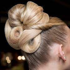 I Don T Like Hair Nets But The Do Is Gorgeous Makeup Dansare