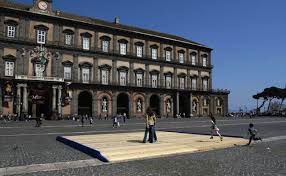 La fondazione banco di napoli persegue fini di interesse sociale e sviluppo economico del mezzogiorno d'italia e gestisce il prezioso archivio storico. Palazzo Reale Naples Napoli Unplugged