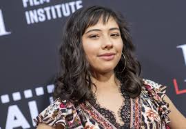 Ask to curate if you love anthony ramos floofy hair. J0pnk Muy5ddvm