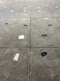 Die selbstnivellierende ausgleichsmasse schafft dabei schnelle a. Old Vintage Beton Stein Fliesen Boden Hintergrund Ideal Fur Jede Verwendung Lizenzfreie Fotos Bilder Und Stock Fotografie Image 81241654